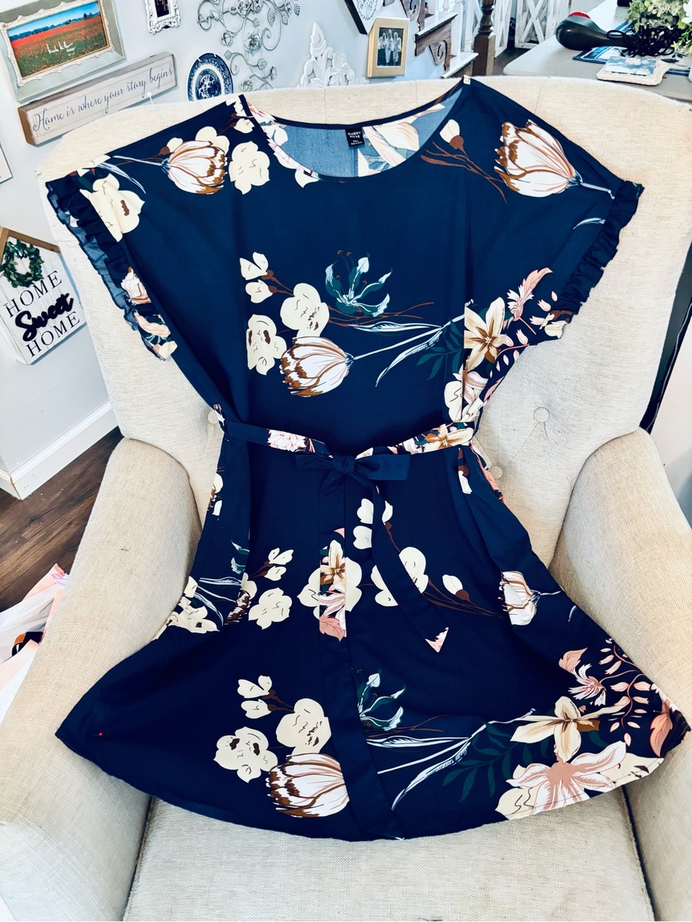 SHEIN Navy Floral Belted Mini Dress
